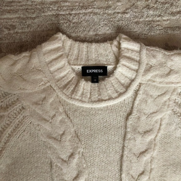 White Cable Knit Chunky Sweater by Express XS - Picture 4 of 9